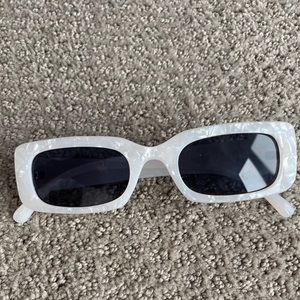 urban outfitters sunglasses